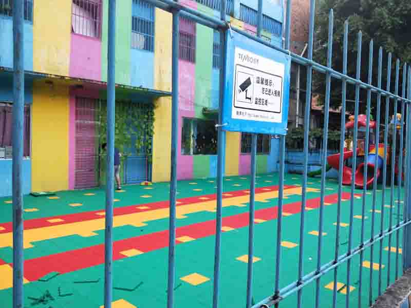 悬浮地板厂家-拼装地板施工-幼儿园拼装地板-拼装地板批发-成冠体育